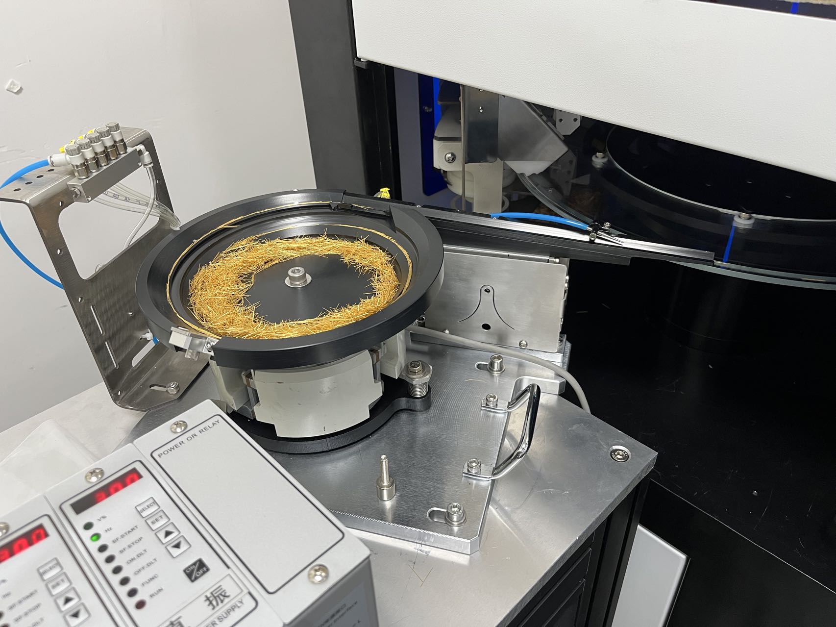 【突破】弘裕電鍍自主研發(fā)“微針電鍍自動(dòng)檢測(cè)設(shè)備”投入使用